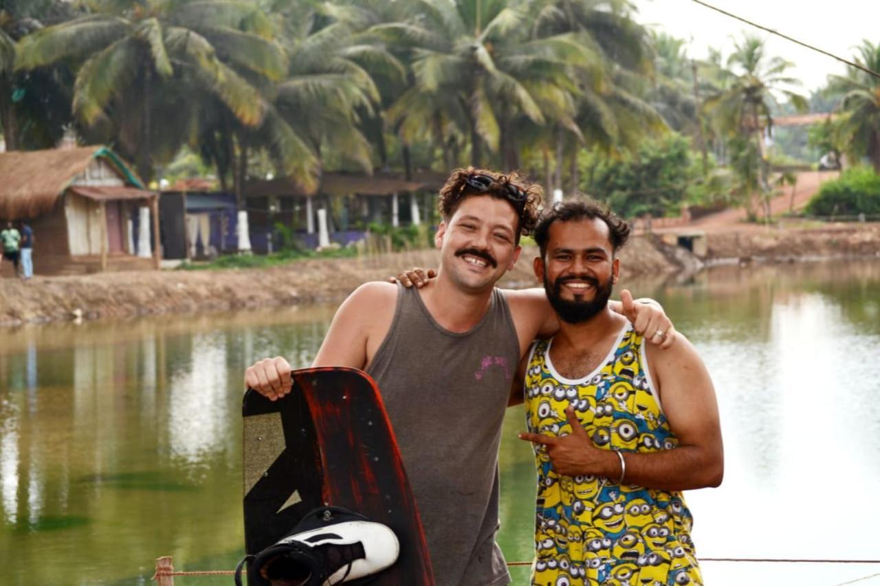מלון ארמבול Wake Park Goa מראה חיצוני תמונה