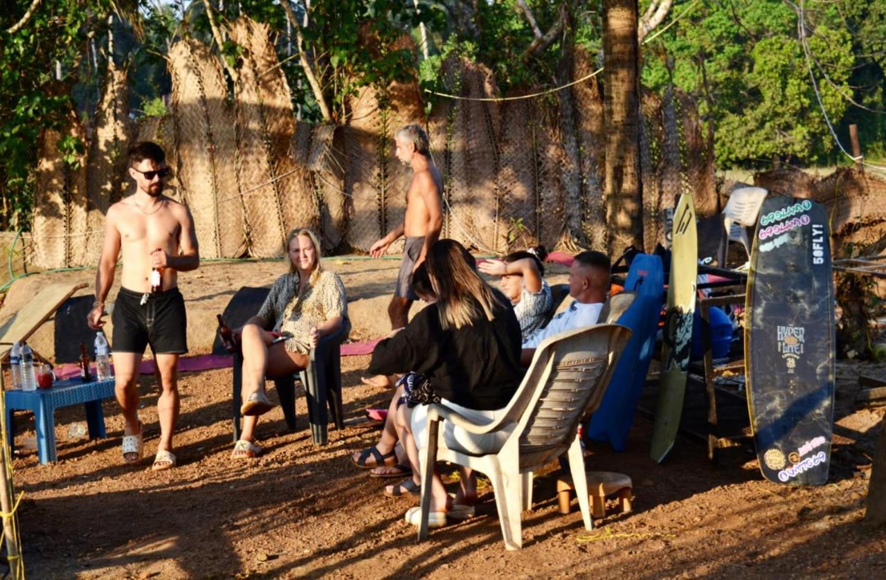 מלון ארמבול Wake Park Goa מראה חיצוני תמונה